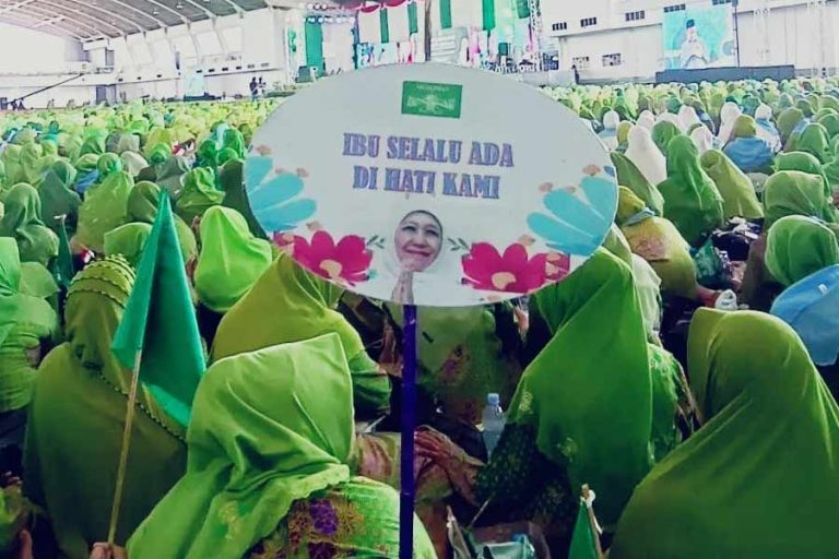 Alasan Khofifah Tolak Jadi Cawapres Terungkap di Hadapan Muslimat NU