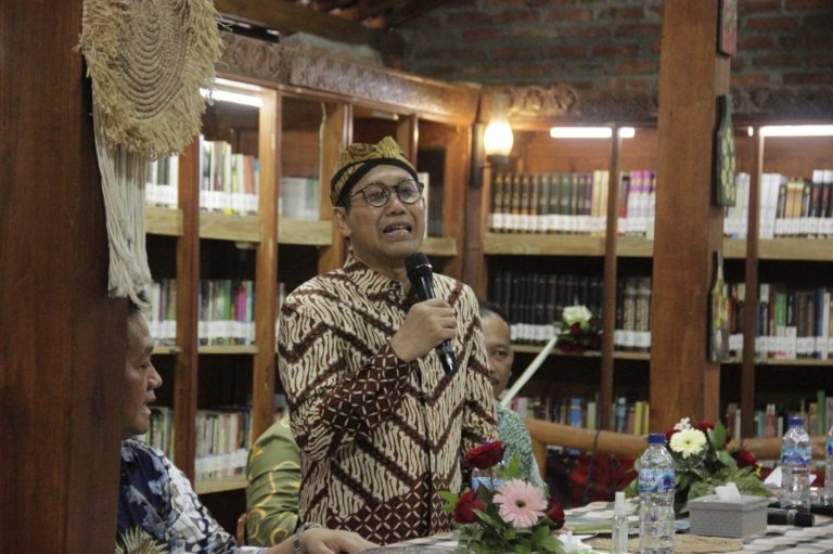 Menteri Desa Dukung Pengembangan Literasi Masyarakat Melalui Dana Desa