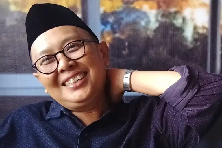 Iman D. Nugroho, praktisi media, alumni Stikosa AWS