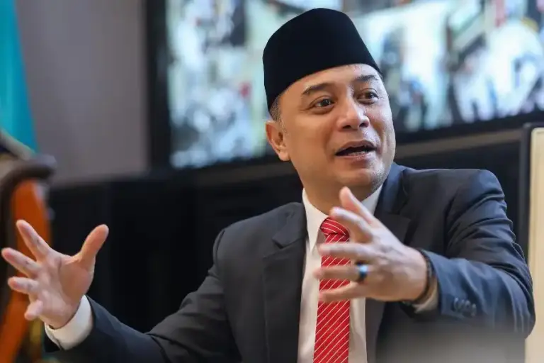 Dana Transfer 2026 Berkurang Rp730 Miliar, Pemkot Surabaya Siapkan Skema Efisiensi dan Pembiayaan Jangka Panjang Wali Kota Surabaya, Eri Cahyadi