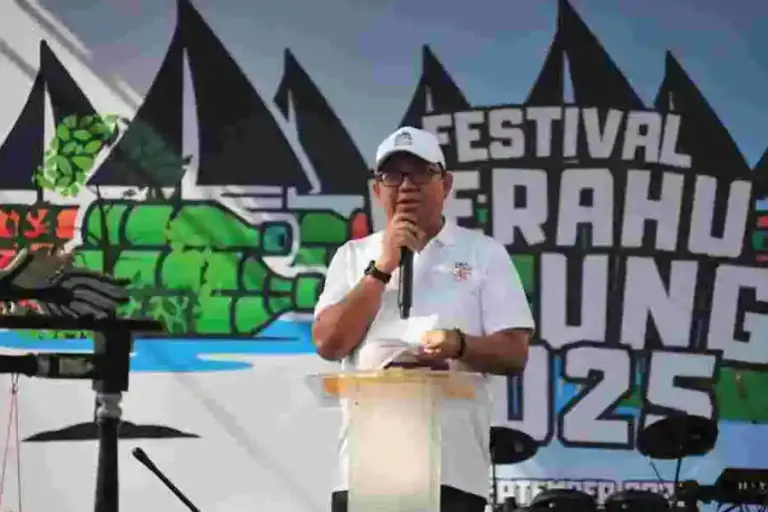 Temuan Mikroplastik di Air Hujan Jakarta, Pemprov DKI Perkuat Pengendalian Sampah Plastik Kepala Dinas Lingkungan Hidup DKI Jakarta, Asep Kuswanto
