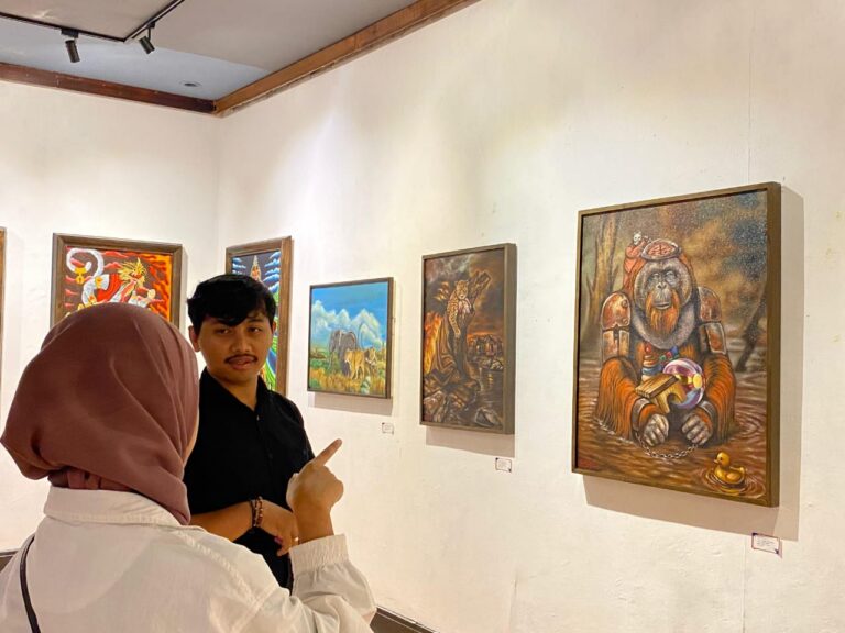 Seni Lukis Sebagai Kritik Sosial Terhadap Eksploitasi Hewan